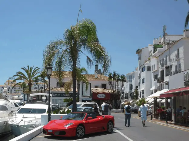 PUERTO BANUS – La Maison Banus