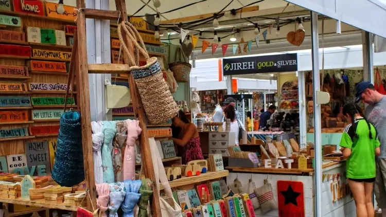 Le marché du samedi – La Maison Banus